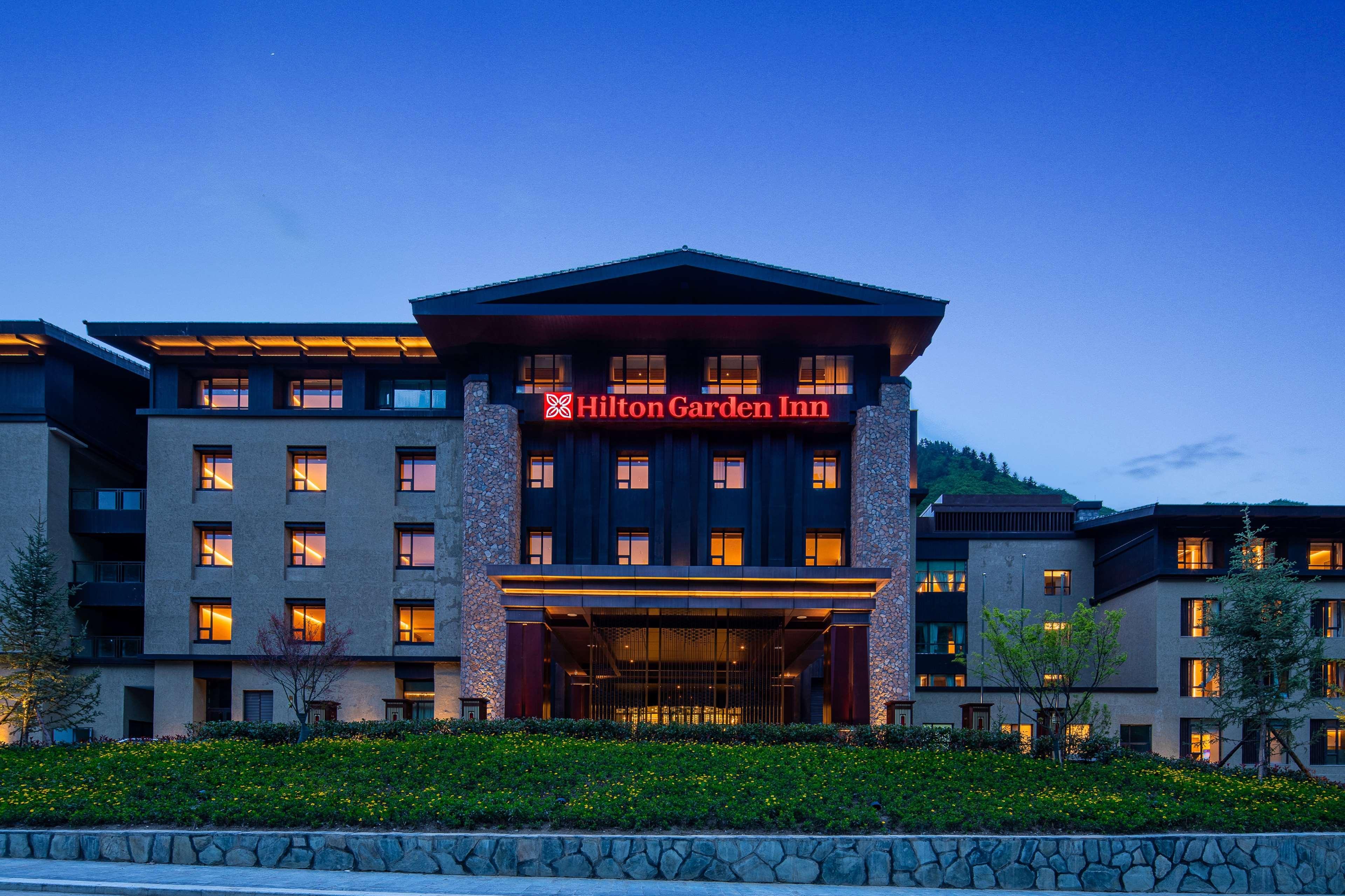 Hilton Jiuzhaigou Resort Zhangzha Town Экстерьер фото