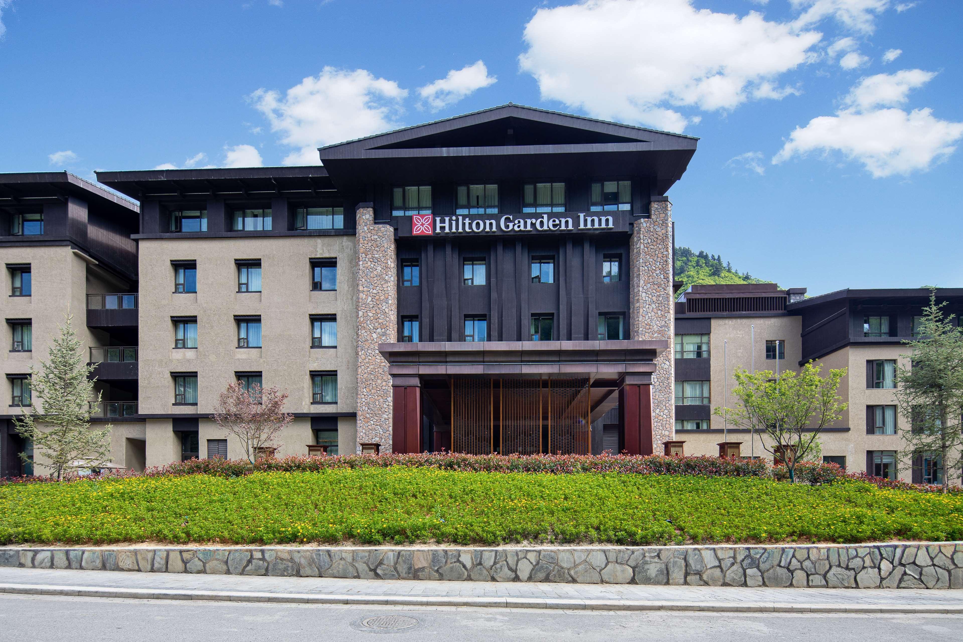 Hilton Jiuzhaigou Resort Zhangzha Town Экстерьер фото