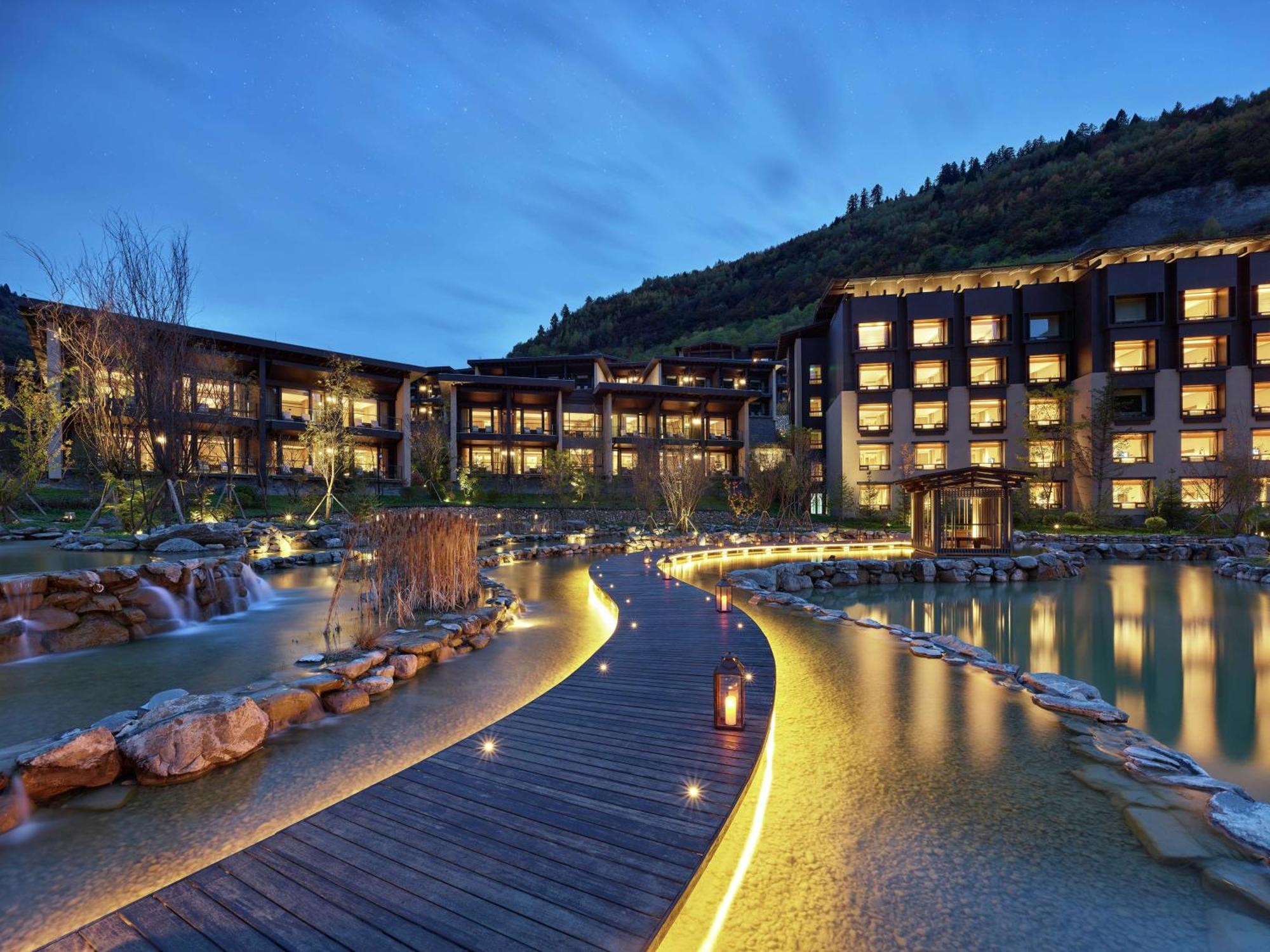 Hilton Jiuzhaigou Resort Zhangzha Town Экстерьер фото